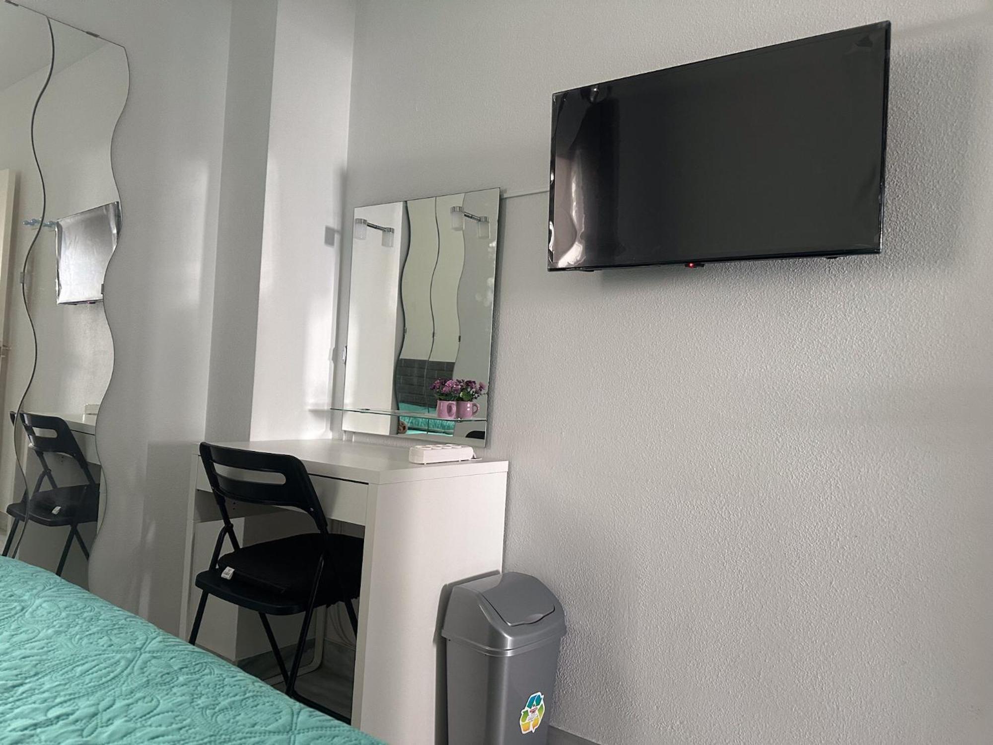 Torremolinos Habitaciones Privada En Apartamentos Compartidos Ngoại thất bức ảnh