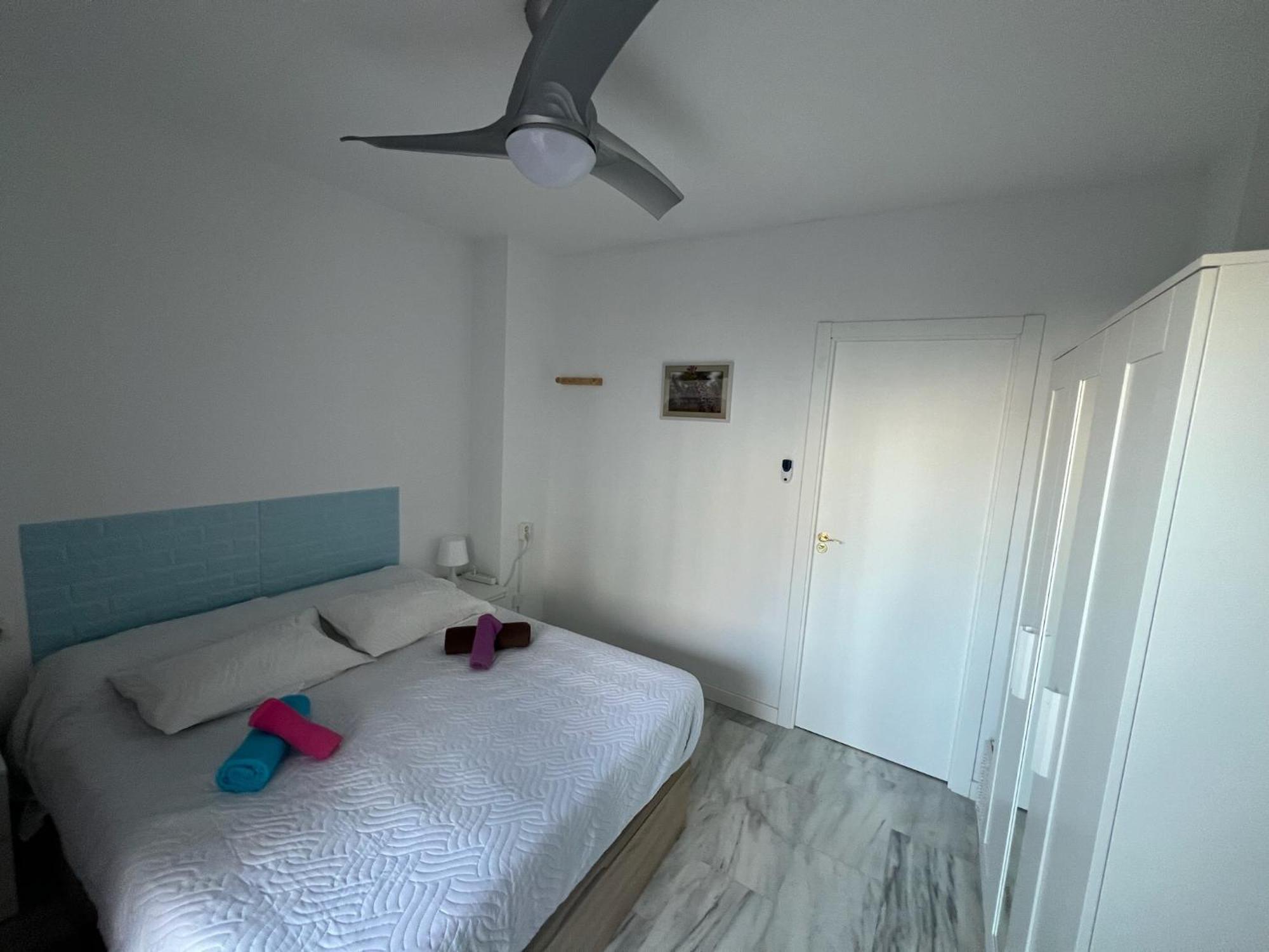 Torremolinos Habitaciones Privada En Apartamentos Compartidos Phòng bức ảnh